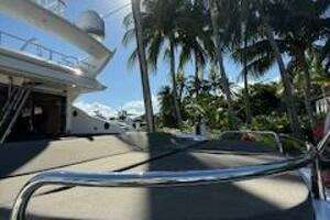 2012 Sunseeker Predator Sport Yacht 74 thumbnail 17