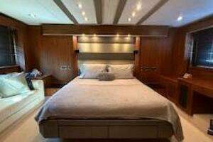 2012 Sunseeker Predator Sport Yacht 74 thumbnail 14