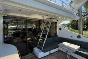 2012 Sunseeker Predator Sport Yacht 74 thumbnail 21