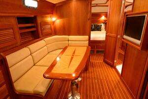 2009 Sabre 42 Hard Top Express thumbnail 23