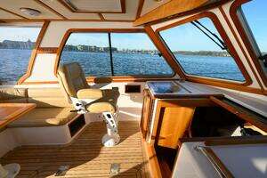 2009 Sabre 42 Hard Top Express thumbnail 19