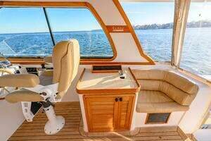 2009 Sabre 42 Hard Top Express thumbnail 22