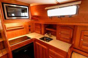 2009 Sabre 42 Hard Top Express thumbnail 43