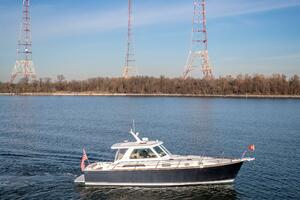 MORE MOJO Worth Avenue Yachts