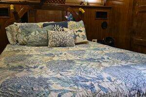 2003 Navigator Californian Veneti thumbnail 47