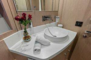2015 Riva 63 Virtus thumbnail 61