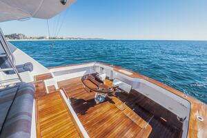 2003 Viking 65 Enclosed Bridge thumbnail 33