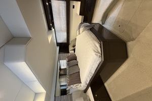 50FT (15.24M) CRUISERS YACHTS