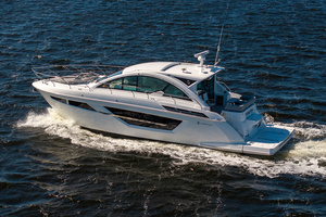 50FT (15.24M) CRUISERS YACHTS
