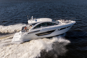 50FT (15.24M) CRUISERS YACHTS