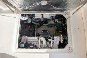 2005 Sea Ray 48 Sundancer thumbnail 29