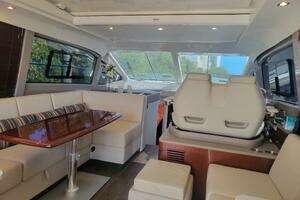 2017 Sea Ray Sundancer 460 thumbnail 5