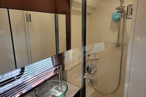 46FT (14.22M) SEA RAY