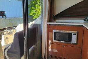 2017 Sea Ray Sundancer 460 thumbnail 11