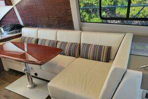 2017 Sea Ray Sundancer 460 thumbnail 10