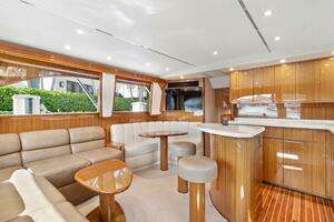 2015 Viking 46 Convertible thumbnail 2