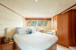 70FT (21.34M) SUNSEEKER