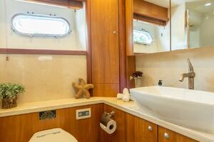 70FT (21.34M) SUNSEEKER