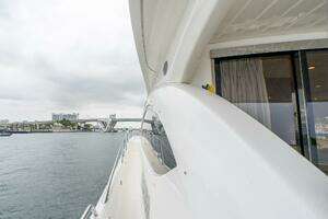 2008 Sunseeker Manhattan 70 thumbnail 13