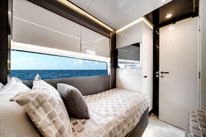 2020 Azimut S8 thumbnail 54