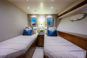 2017 Viking 75 Motoryacht thumbnail 36