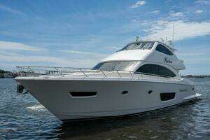 2017 Viking 75 Motoryacht thumbnail 67