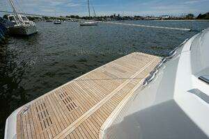 2017 Viking 75 Motoryacht thumbnail 55