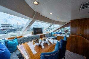 2017 Viking 75 Motoryacht thumbnail 9