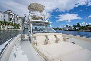 2016 Boston Whaler thumbnail 82