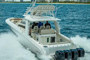 42FT (12.8M) BOSTON WHALER