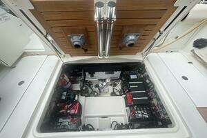 2016 Boston Whaler thumbnail 142