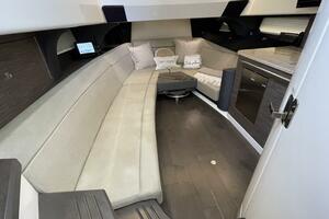 42FT (12.8M) BOSTON WHALER