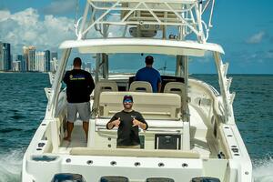 42FT (12.8M) BOSTON WHALER