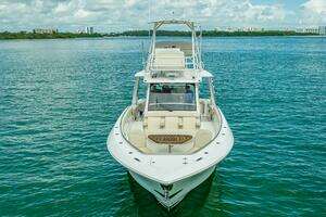 2016 Boston Whaler thumbnail 19
