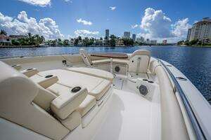 2016 Boston Whaler thumbnail 75