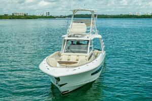 42FT (12.8M) BOSTON WHALER
