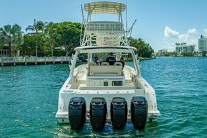 42FT (12.8M) BOSTON WHALER