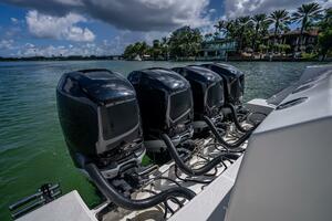 42FT (12.8M) BOSTON WHALER