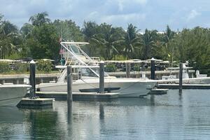 42FT (12.8M) BOSTON WHALER