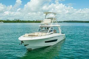 42FT (12.8M) BOSTON WHALER