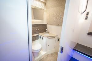 42FT (12.8M) BOSTON WHALER