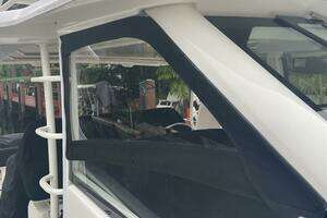2016 Boston Whaler thumbnail 159