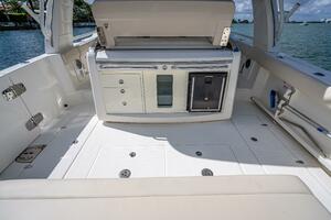 42FT (12.8M) BOSTON WHALER