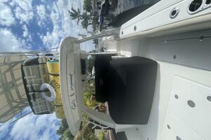 42FT (12.8M) BOSTON WHALER
