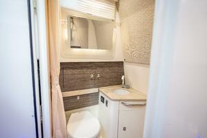 42FT (12.8M) BOSTON WHALER