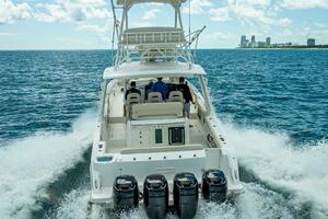 42FT (12.8M) BOSTON WHALER