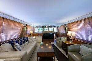 1987 Hatteras 63 Motor Yacht thumbnail 4