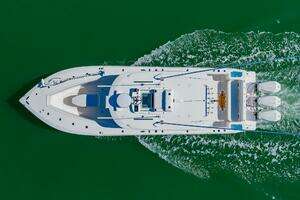 2025 SeaVee 370z thumbnail 8