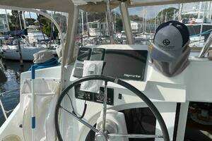 2012 Lagoon 380 S2 thumbnail 19
