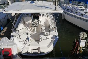 Nowhere Boat 33ft Hunter Yacht For Sale